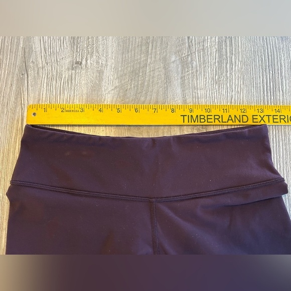 Lululemon Black Cherry Color Align Crop Leggings Size 6 W6AMPS Pilling **Read**. - Picture 10 of 13